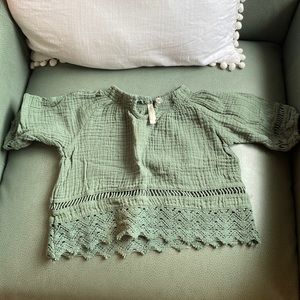 Rylee+Cru linen blouse top and bloomer bottoms; size 3-6 Months